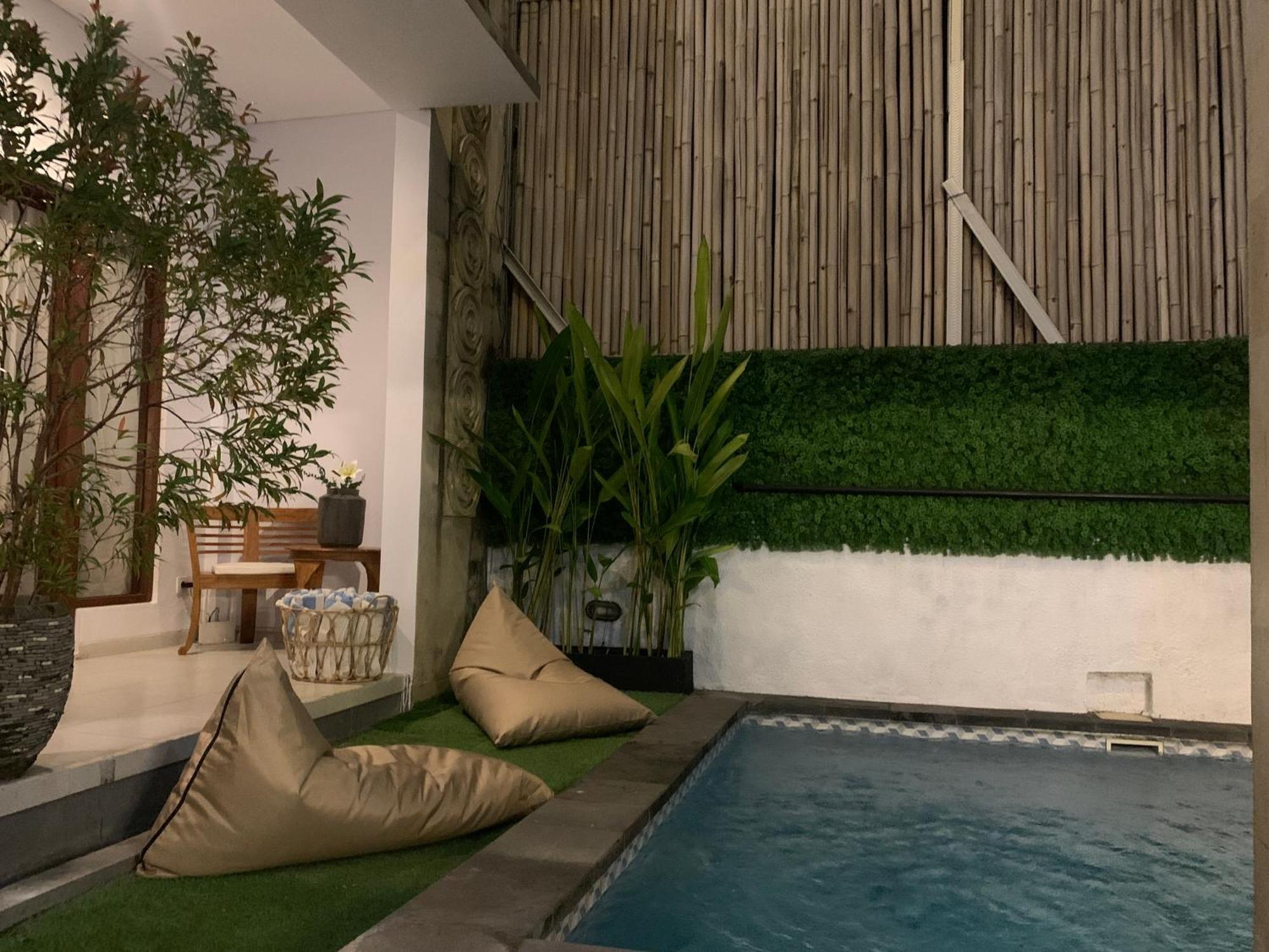 Chua Guest House Canggu エクステリア 写真