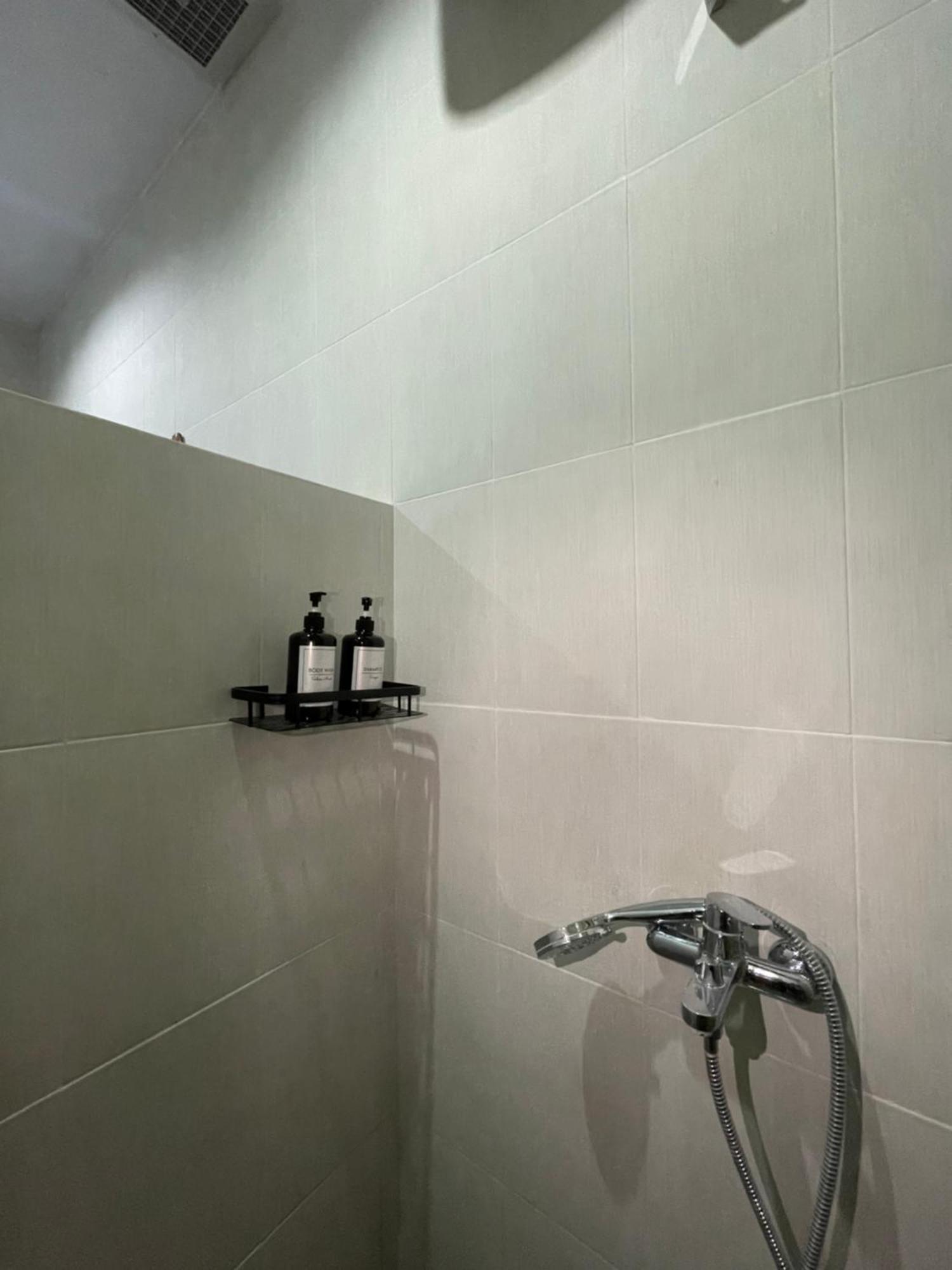 Chua Guest House Canggu エクステリア 写真